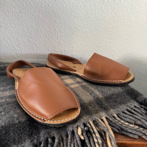Coastal Bohemian Menorquina Avarca Spain Leather Sandals Size 38 Flats Vacation - Picture 9 of 9